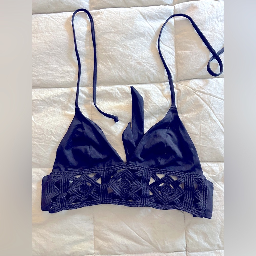 H&M bikini top, sz 6
